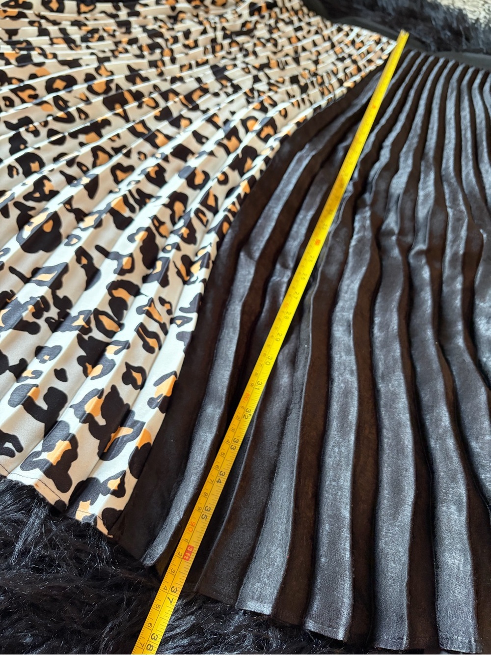 Black & Leopard Two-Tone Pleated Midi Skirt - Picture 6 of 6